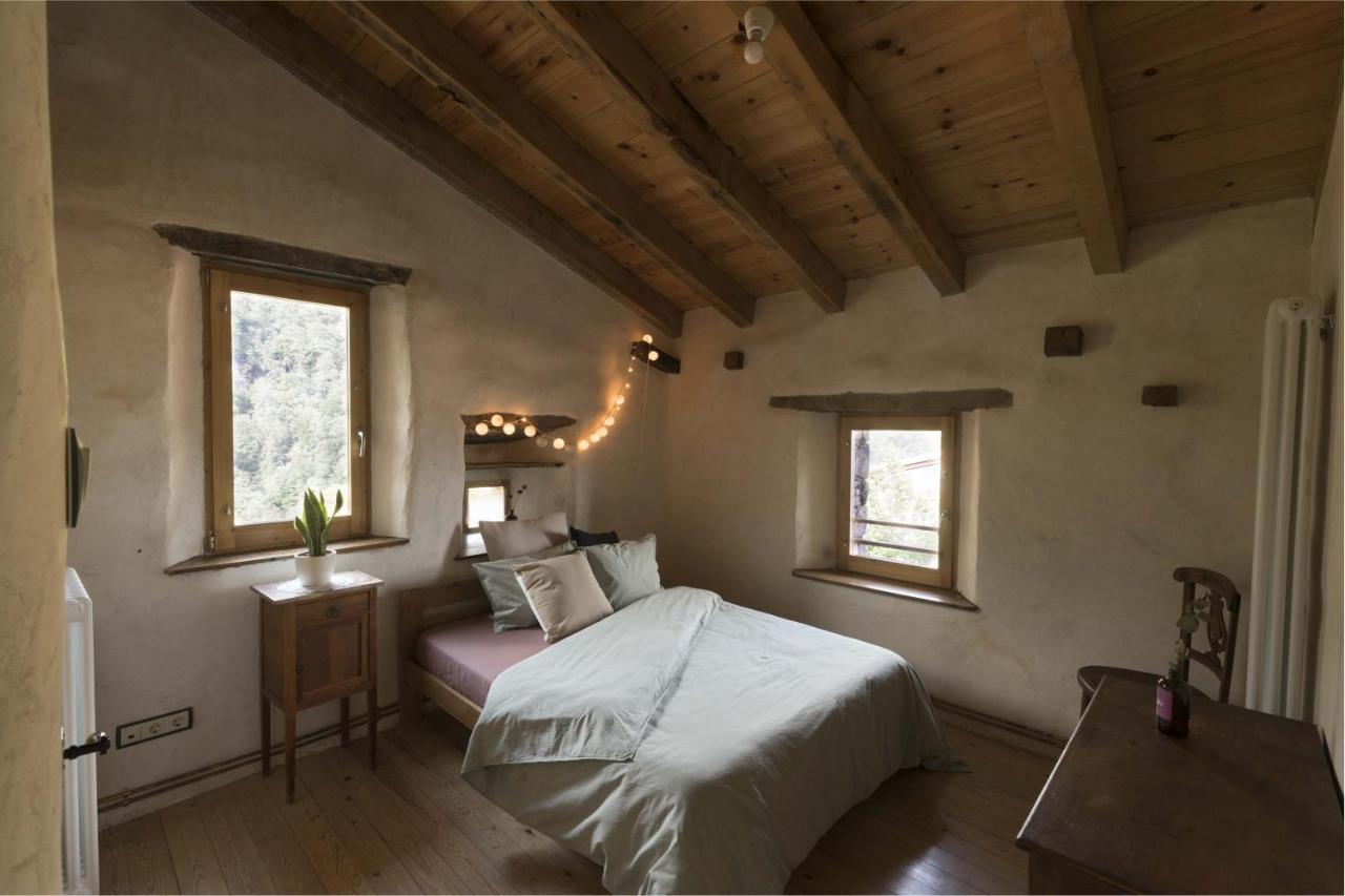 Hostel Mas Rural El Negre Ogassa Zewnętrze zdjęcie