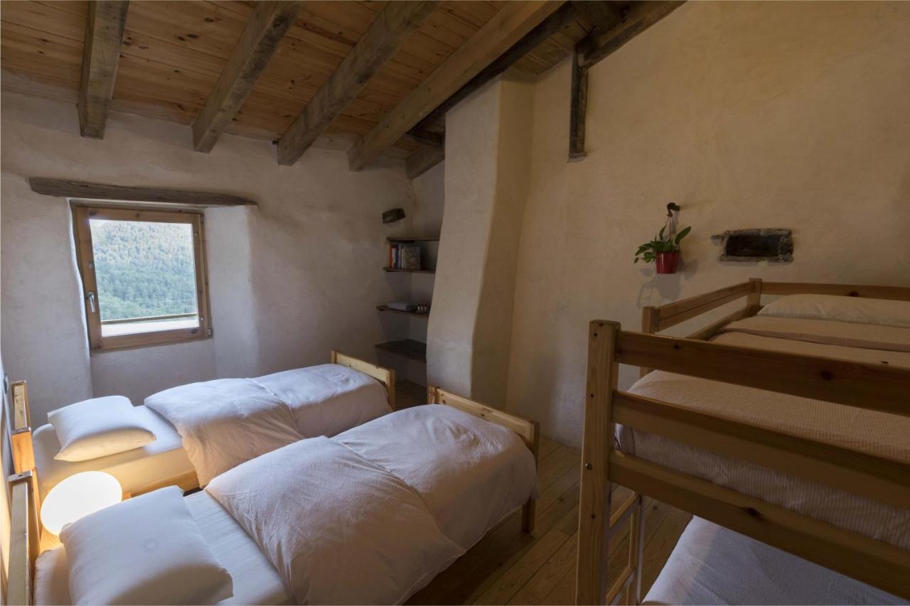 Hostel Mas Rural El Negre Ogassa Zewnętrze zdjęcie